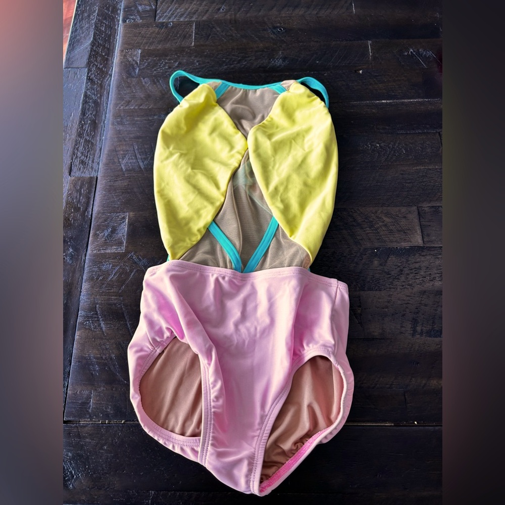 Dance Leo BD designs Youth Large